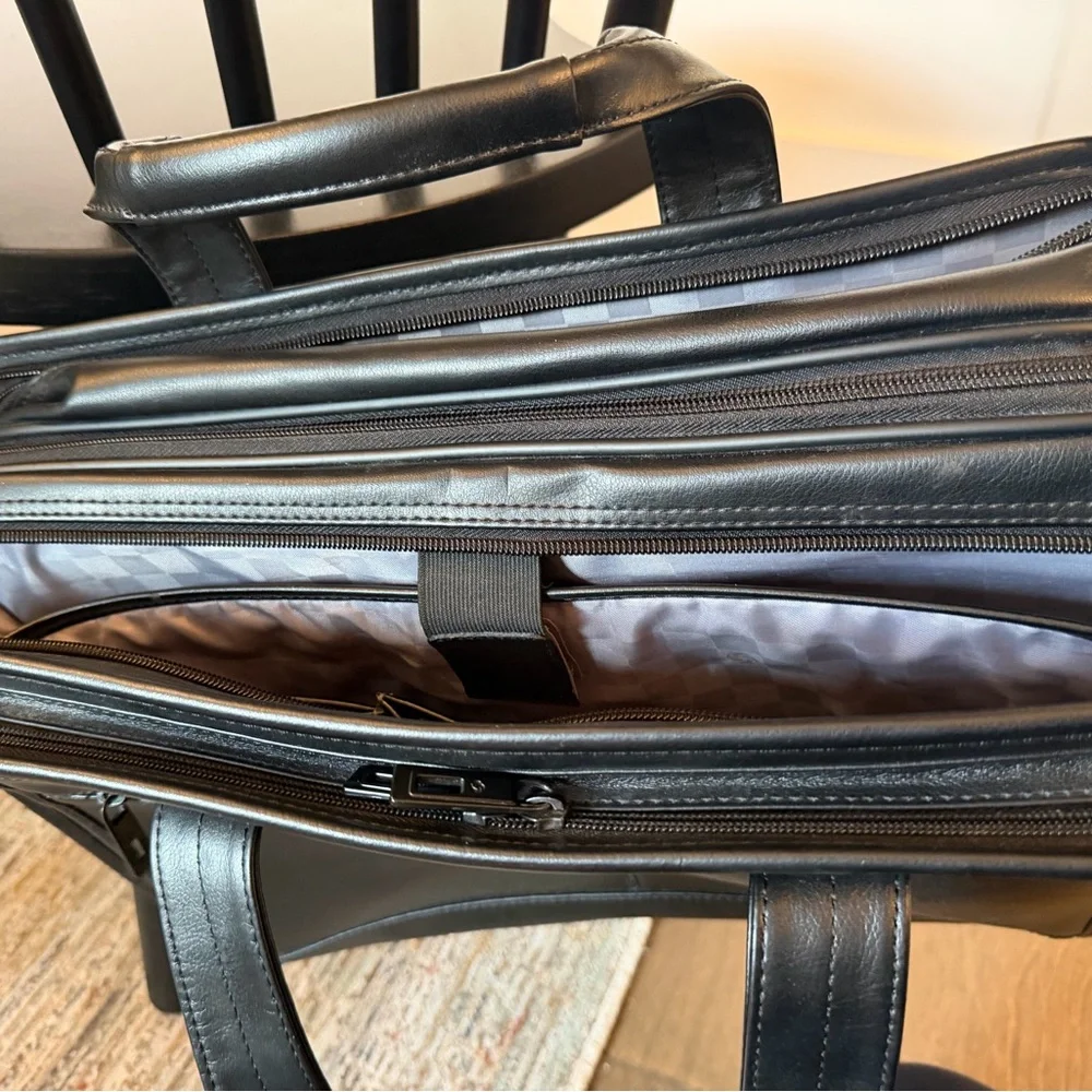 Samsonite Black Leather Laptop Briefcase